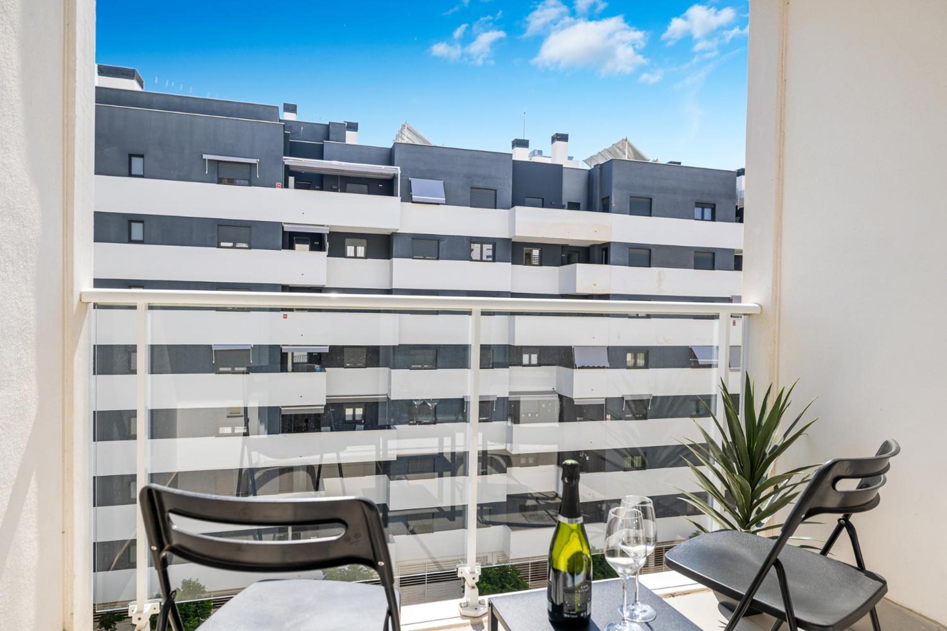 Luxury New Apartment City Center Estepona - Private Parking Exterior foto